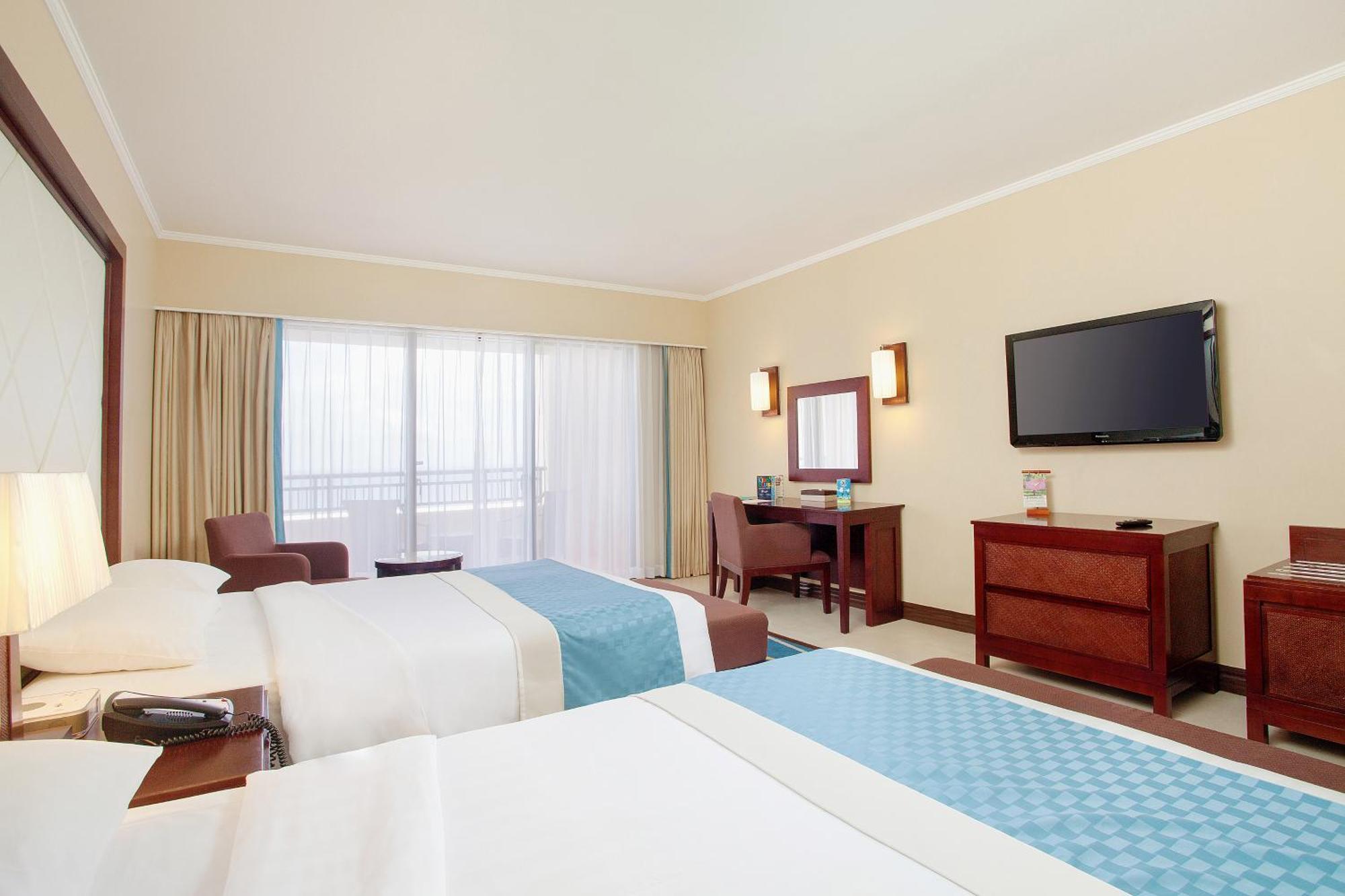Pacific Islands Club Guam Hotel Tumon Bagian luar foto